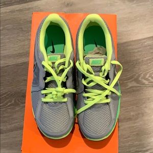 NWT Nike Dual fusion run (GS)